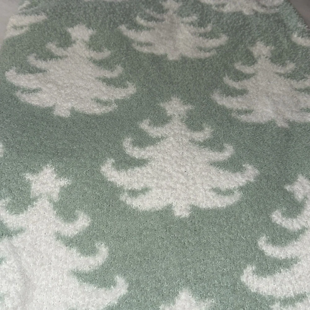 Christmas teal Christmas tree extra cozy feather knit throw 🎄🎄